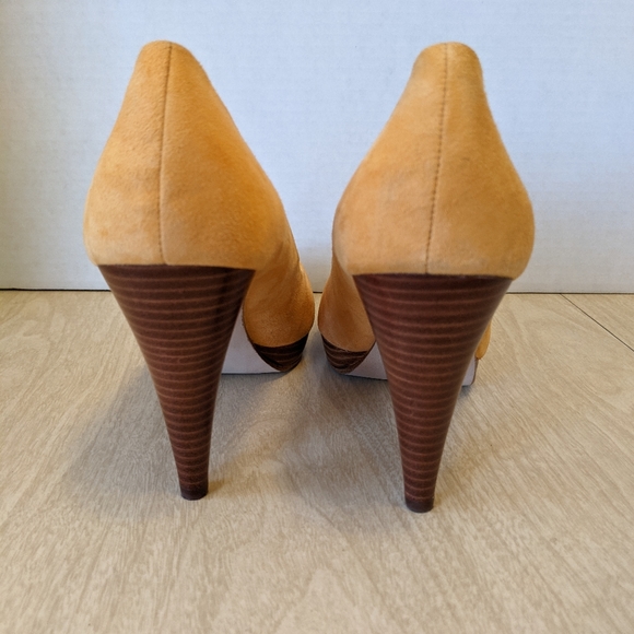 Style&Co Camel Suede Peeptoe Woodblock Heels size 8.5 - Picture 6 of 8